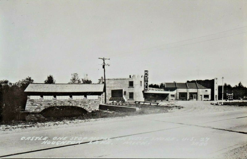 Castle One Stop Motel - Old Post Card